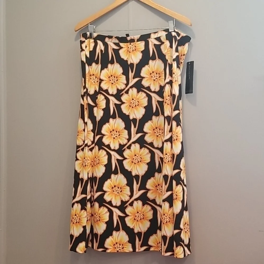 Jones New York Black Floral pull On Skirt Sz 2X - Picture 1 of 7